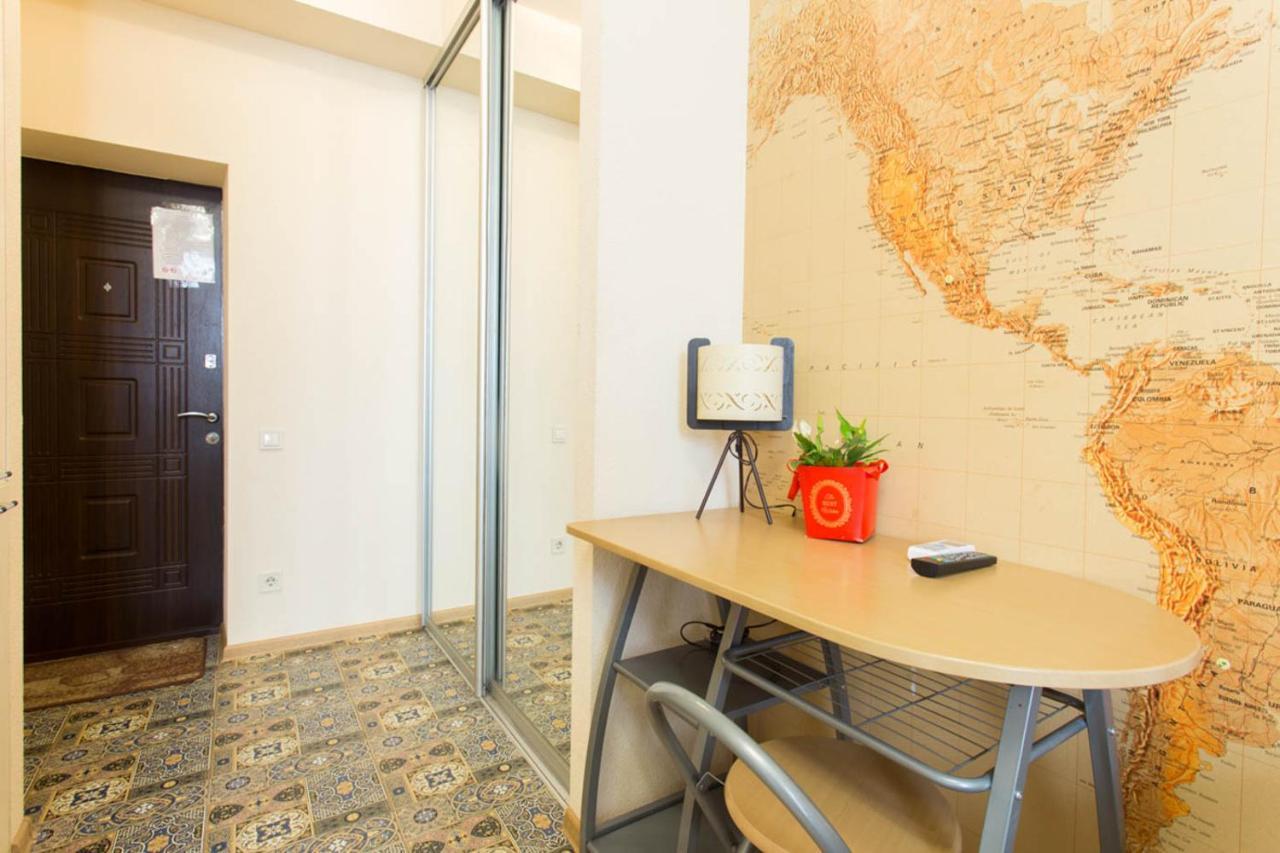 카리프 New Studio In The Center - Korolenka Str. 25/62 아파트 외부 사진