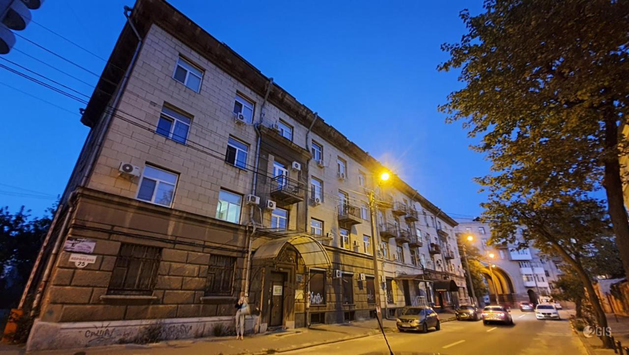 카리프 New Studio In The Center - Korolenka Str. 25/62 아파트 외부 사진